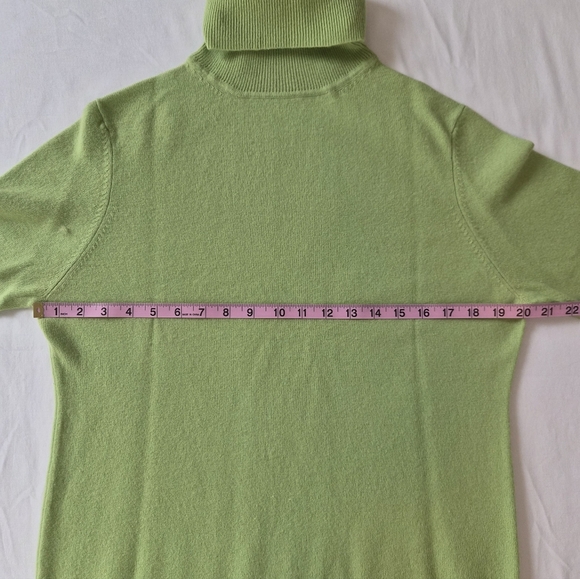 ​Valerie Stevens 2-Ply 100% Cashmere Turtleneck Sweater - Lime Green - Large - Picture 5 of 12